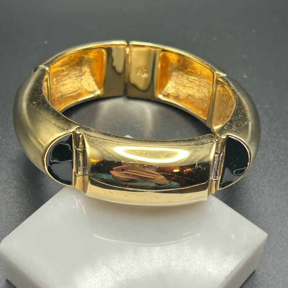 Ralph Lauren Chunky Gold tone Black enamel Hinged Bracelet #J12 size 7 RLL